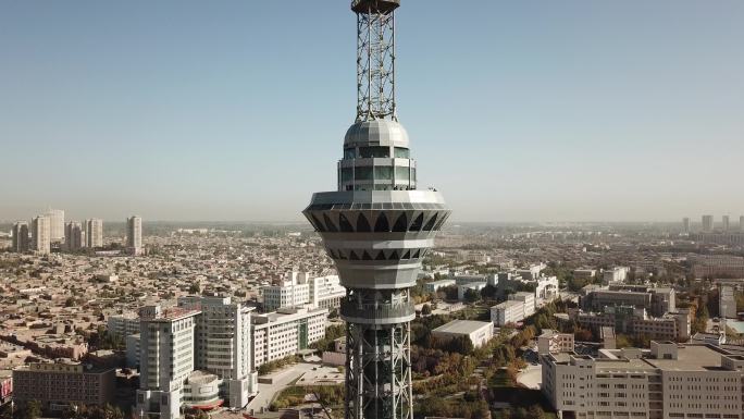 新疆喀什老城区日间航拍昆仑塔电视塔