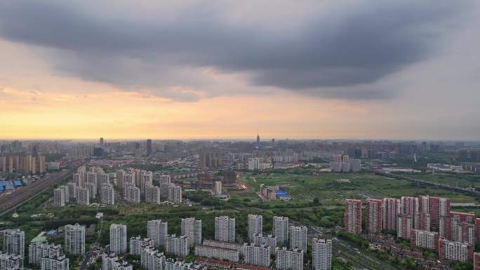 江苏常州城市风景黄昏天空晚霞航拍