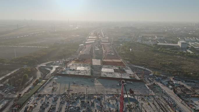 上海松江枢纽建筑建造工地
