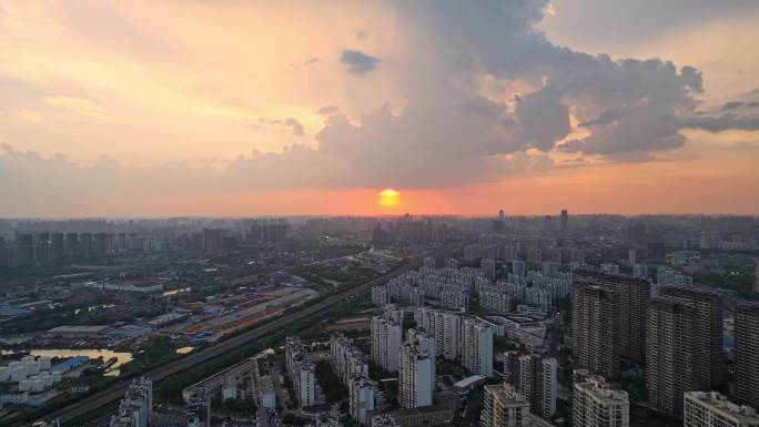 江苏常州城市风景黄昏天空晚霞航拍