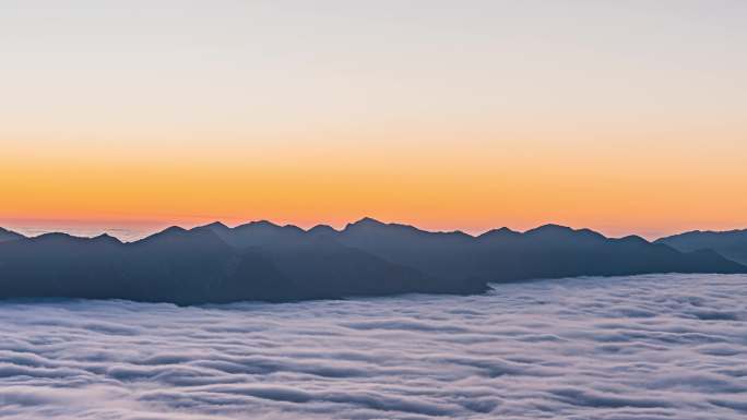 8K自然山峰晚霞云海流瀑延时