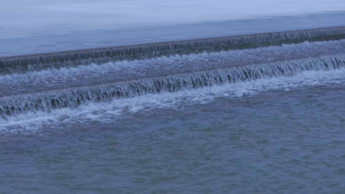 冬季河流水渠