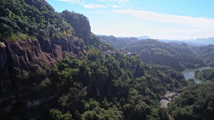 航拍韶关丹霞地貌长老峰别传禅寺 崖壁寺庙