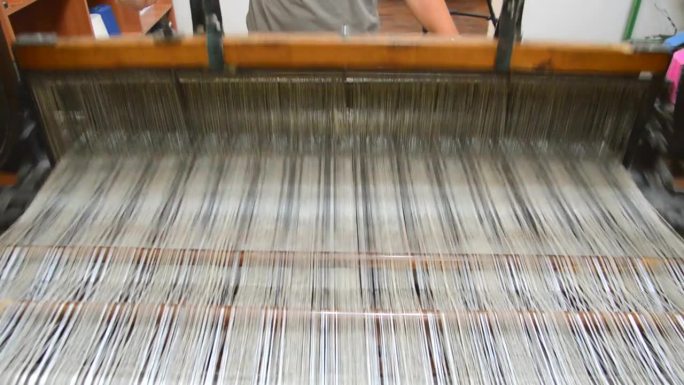 古董纺织织机
