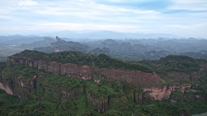 航拍韶关丹霞地貌丹霞山阳元峰长老峰景区