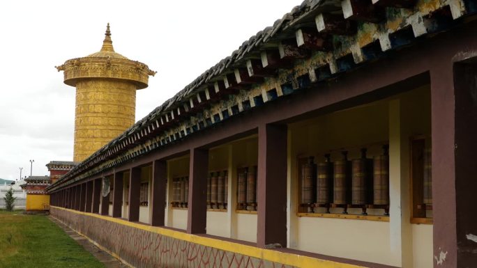 世界上最大的祈福在中国宁马寺