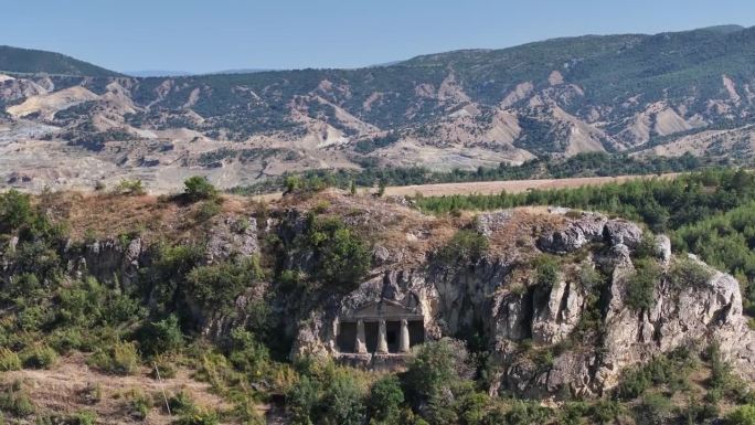 Boyabat Rock Tombs无人机视频，Boyabat Sinop，土耳其(土耳其语)