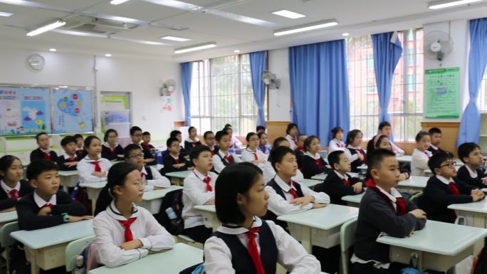 晨会 小学 上课 学生排队 校园 班级