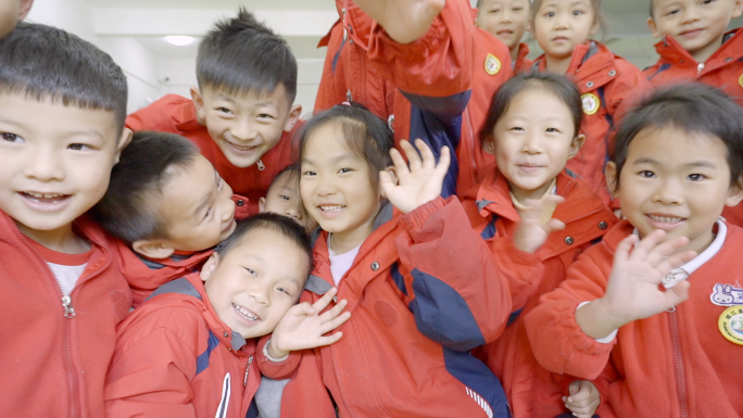 天真的笑容 灿烂的笑容 幼儿园小朋友可爱