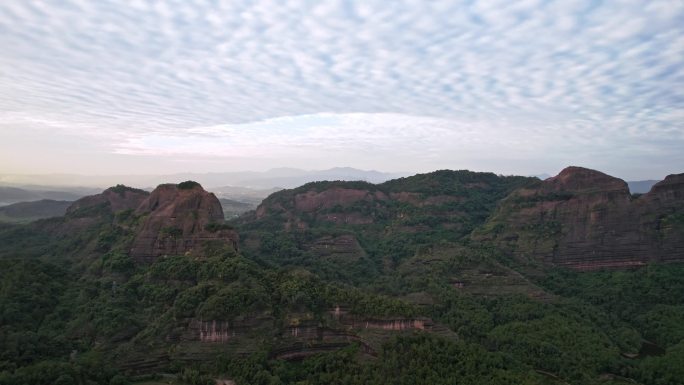 航拍韶关丹霞地貌丹霞山阳元峰长老峰景区