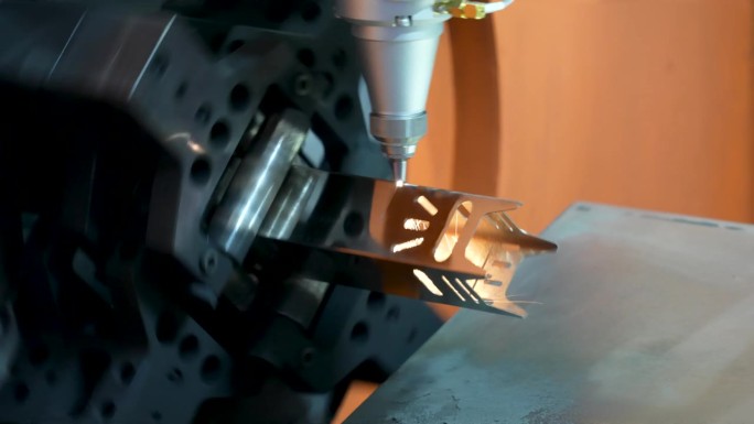 激光切割工艺展示高科技火星火花