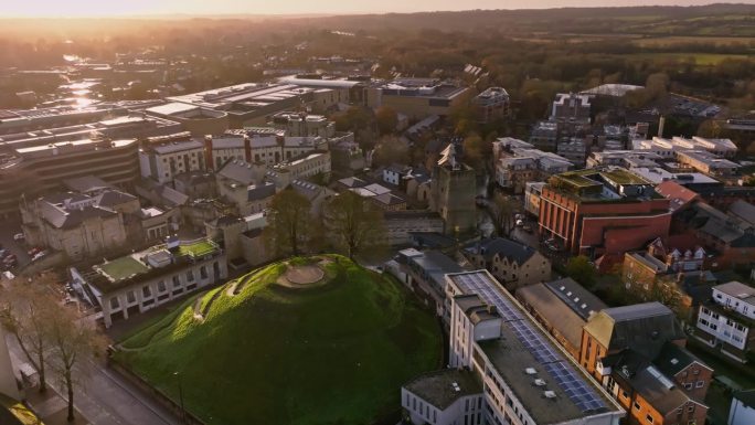 在英国牛津建立城堡土墩的拍摄