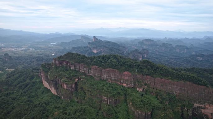 航拍韶关丹霞地貌丹霞山阳元峰长老峰景区