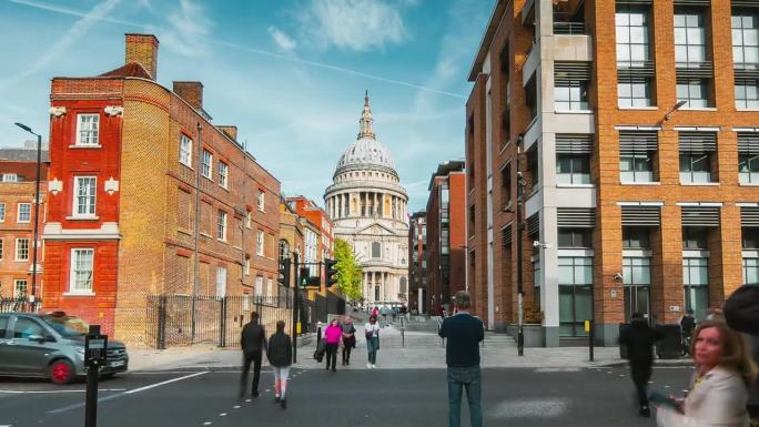 英国伦敦圣保罗大教堂外的日间交通录像。