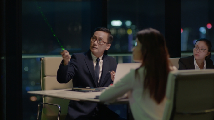 团队开会会议讨论办公会议领导办公