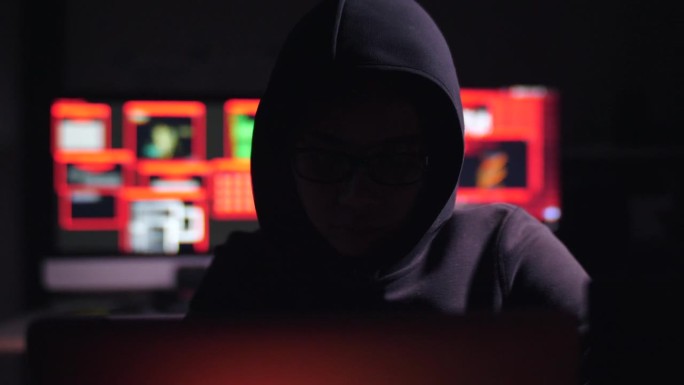 匿名电脑黑客黑色卫衣看不到脸IT技术