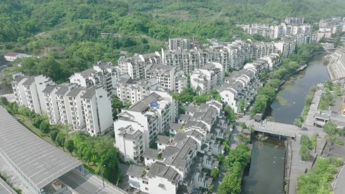 航拍城市 河道 车流  居住区