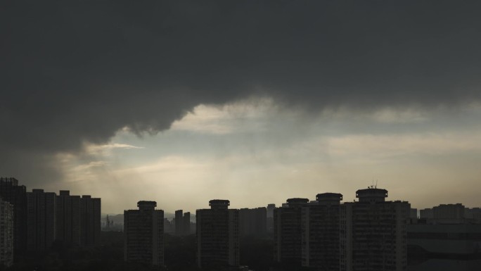 北京实拍春夏季阴雨天下雨过程延时摄影