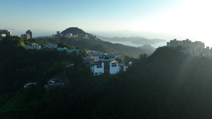 香港太平山航拍山顶公园凌霄阁山峰风光风景