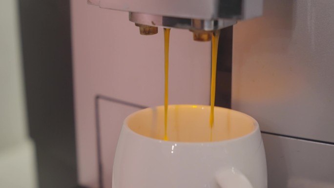咖啡机制作咖啡