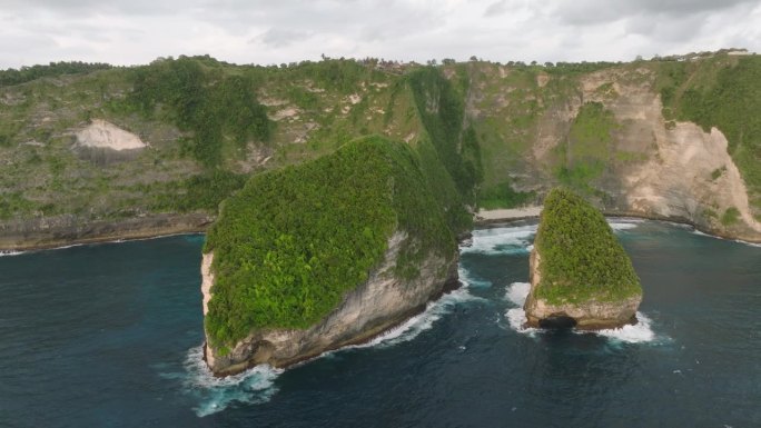 峇里岛，努沙佩尼达，印尼峇里岛，Batu Raharja和霸王龙角的鸟瞰图