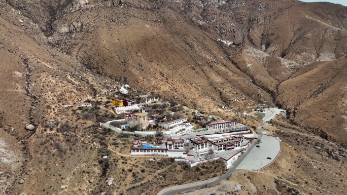 航拍西藏拉萨帕邦喀藏传佛教寺庙建筑