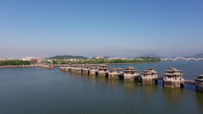 潮州湘子桥，又称广济桥、潮州广济桥