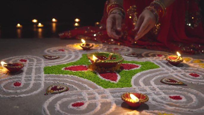 排灯节(diwali)是印度最大、最重要的节日。