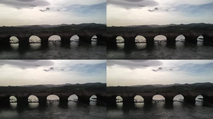 古玩桥Puente de la Maza San Vicente de la Barquera西班牙