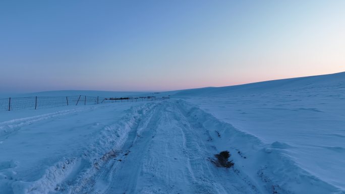 寒冬暮色雪原道路荒野雪路