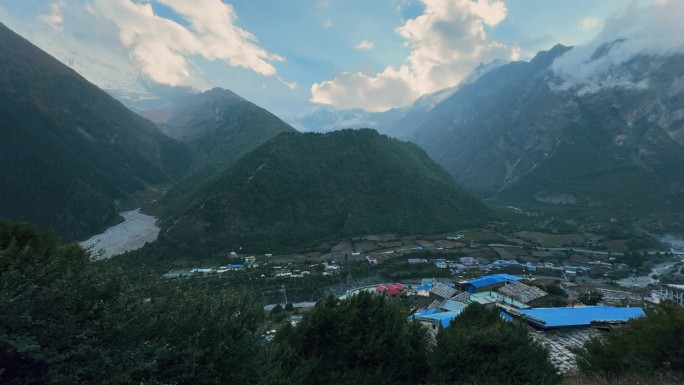 尼泊尔安纳普尔纳环岛的风景