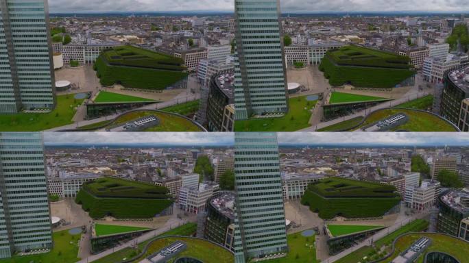 建立了欧洲最大的绿色立面，绿色建筑围护结构，以改善城市气候。杜塞尔多夫商务中心。现代和生态办公室，阳