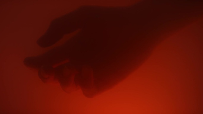 胎儿在子宫内移动手指