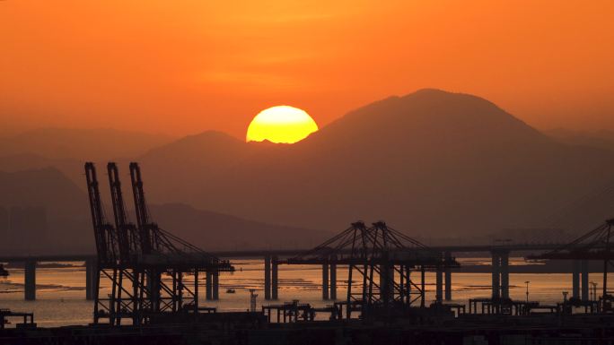 厦门海沧港区的日落视频