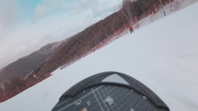 滑雪单板主观镜头第一视角运动相机