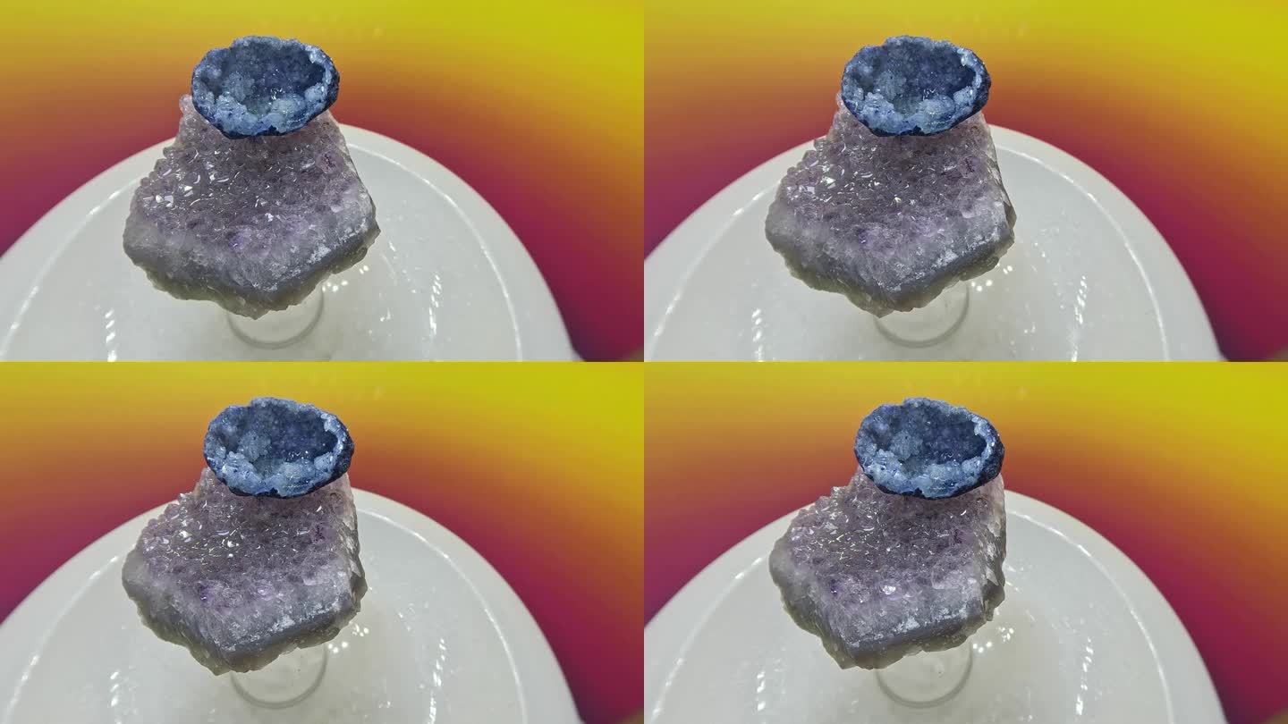 紫水晶晶洞与玛瑙边紫色晶体