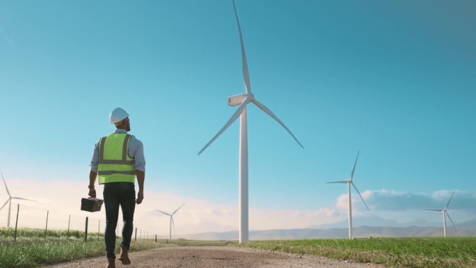 步行，风力涡轮机农场和维修人员，可再生能源和电力的可持续性。农村、农业及后方人员进行环保发电、检修