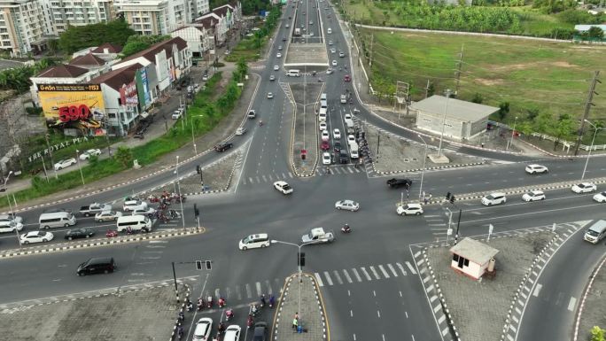 白天普吉岛中央交通街道十字路口空中俯瞰全景4k泰国