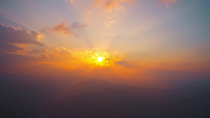 延时大山夕阳早晨火烧云