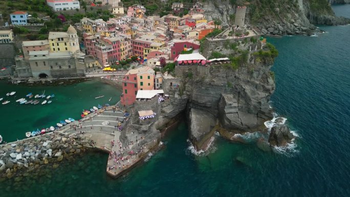 海边的意大利小镇，从上面俯瞰