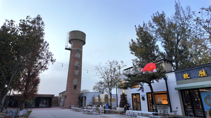 老水塔和工厂改造后的时尚创新园区4k