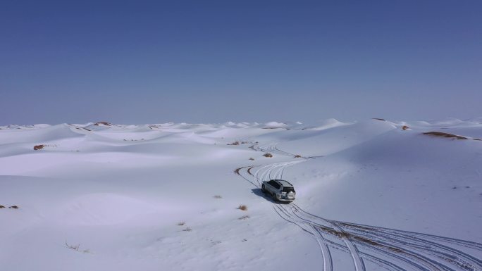 沙漠 雪景 气候 季节 雪地行车 越野车