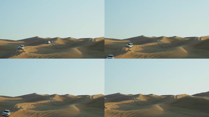 越野车在迪拜的沙丘上行驶