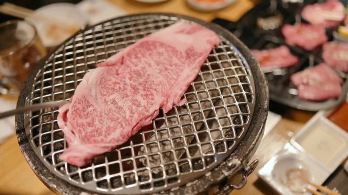 豪华高级餐5万日元牛排A5和牛套餐