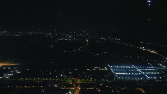 V1-0359机场飞机起飞高空夜景降落