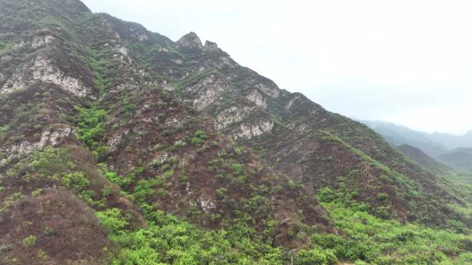 延庆春末景色公路空境山景