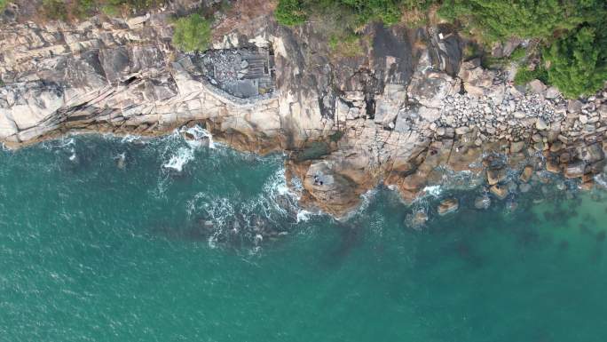 深圳海海边浪花海浪礁石