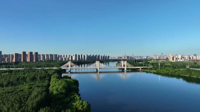 4K航拍沈阳于洪区云龙湖大桥浑河城市发展