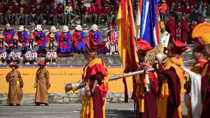 尼泊尔南摩布达创古寺喇嘛民俗仪式