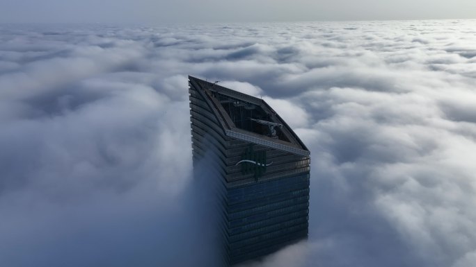 4K 航拍沈阳摩天大楼云海平流高空